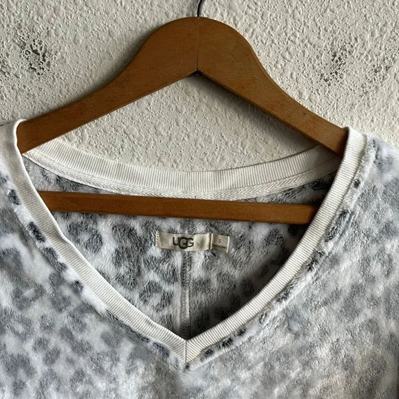 Ugg Women's Top Daisy Fleece Cotton Blend V-neck Long Sleeve Sweater Size S - Picture 8 of 13